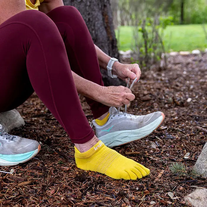 Injinji Womens Run Lightweight No-Show Lemon