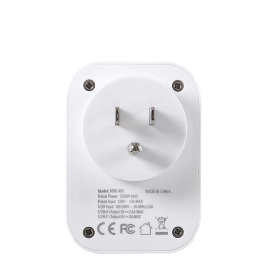 Life Venture USA Travel Adaptor with USB + USB C