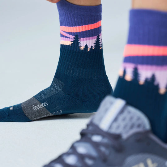 Feetures Trail Max Cushion Mini Crew Purple Aurora