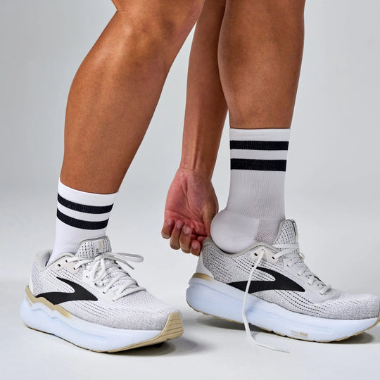 Feetures Elite Light Cushion Mini Crew White High Top Stripe
