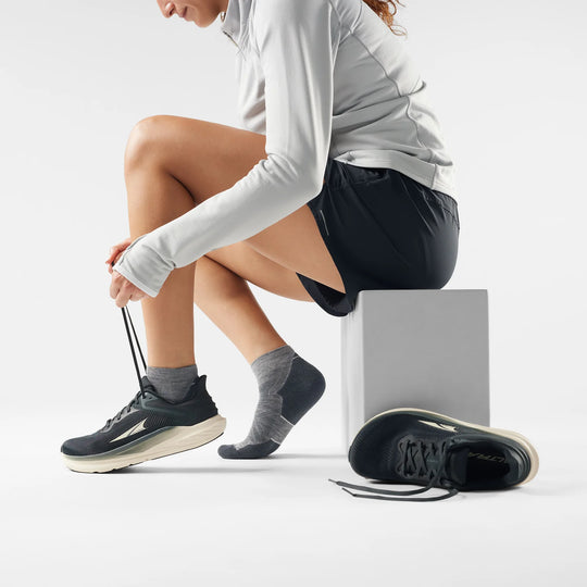 Smartwool Run Targeted Cushion Ankle Socks Medium Gray