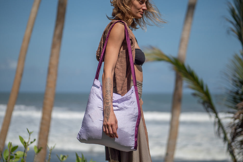 Ticket To The Moon Eco Bag Medium Light Purple / Plum (15L)