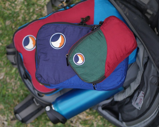 Ticket To The Moon Travel Cube M royal blue / navy blue (2.7L incl. 2 accessory carabiners)