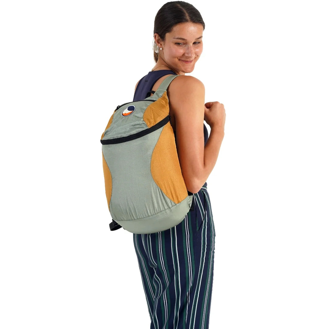 Ticket To The Moon Mini Backpack Mint / Sand (15L)