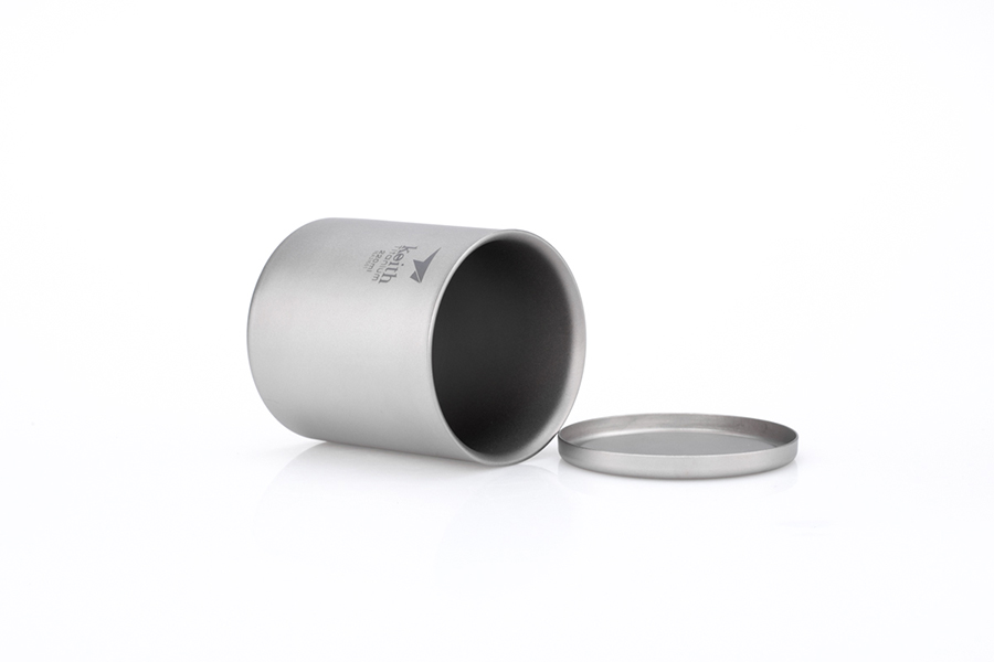 Keith Titanium Double-Wall Titanium Mug with Lid 220ml