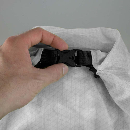 Raidlight Mens Ultralight 24L Blue