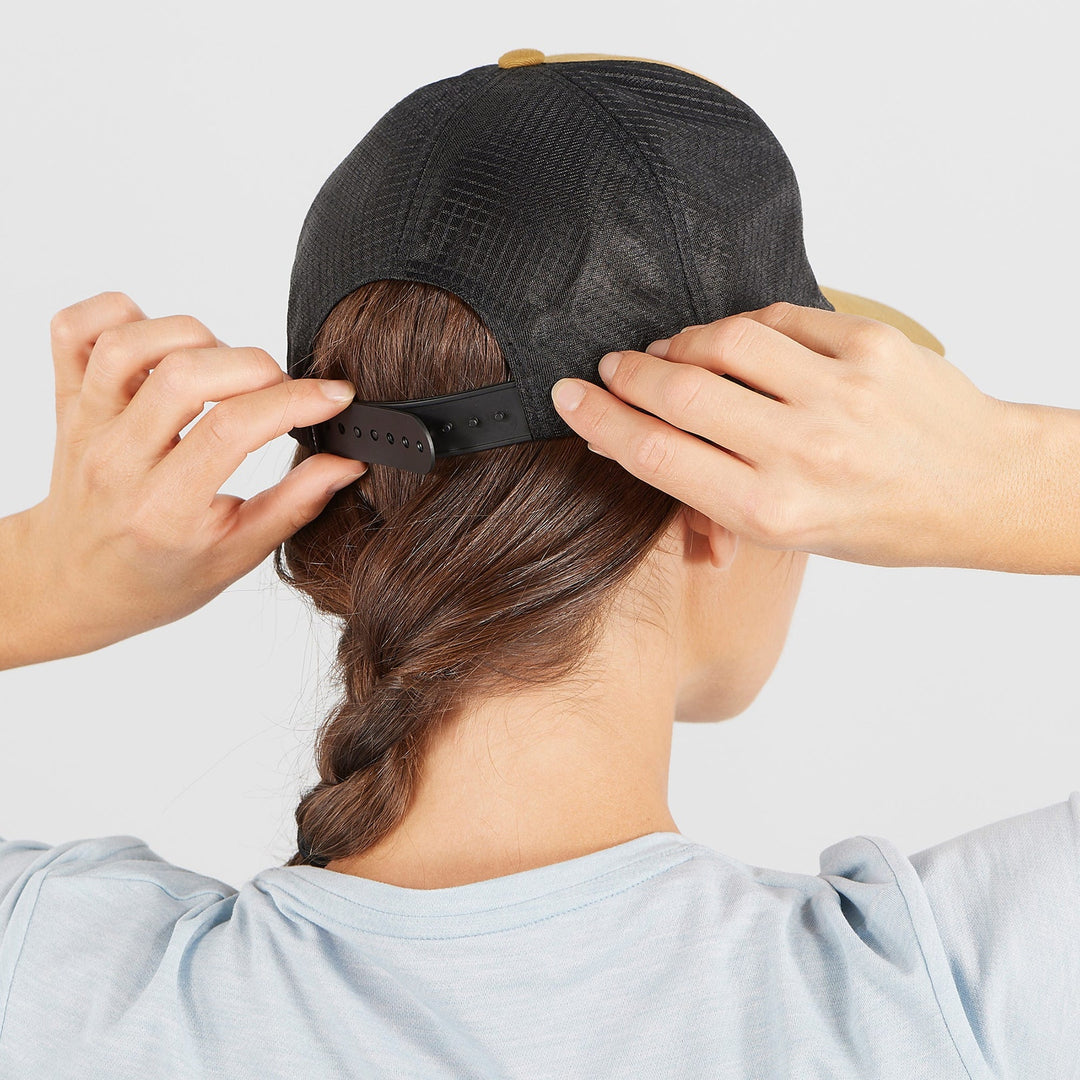 Salomon Trucker Curved Cap Cumin/Black